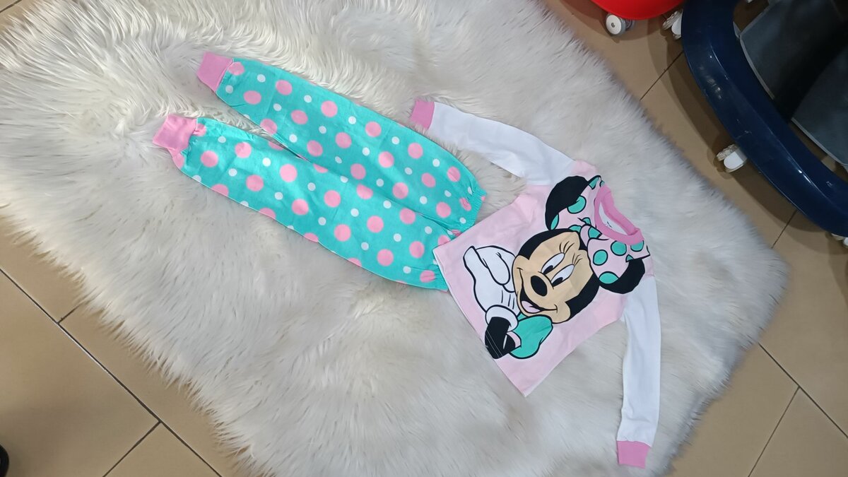 Kids pyjamas