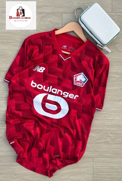 Maillot de football rouge
