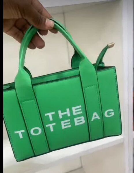 Stylish women's totebag green