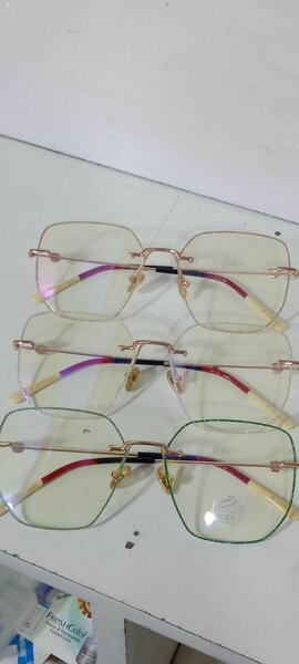 Glasses metal