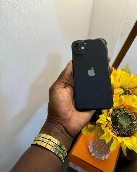 iPhone 11