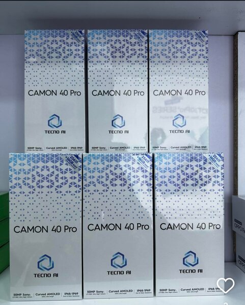 Tecno Camon 40 Pro 256GB 16GB