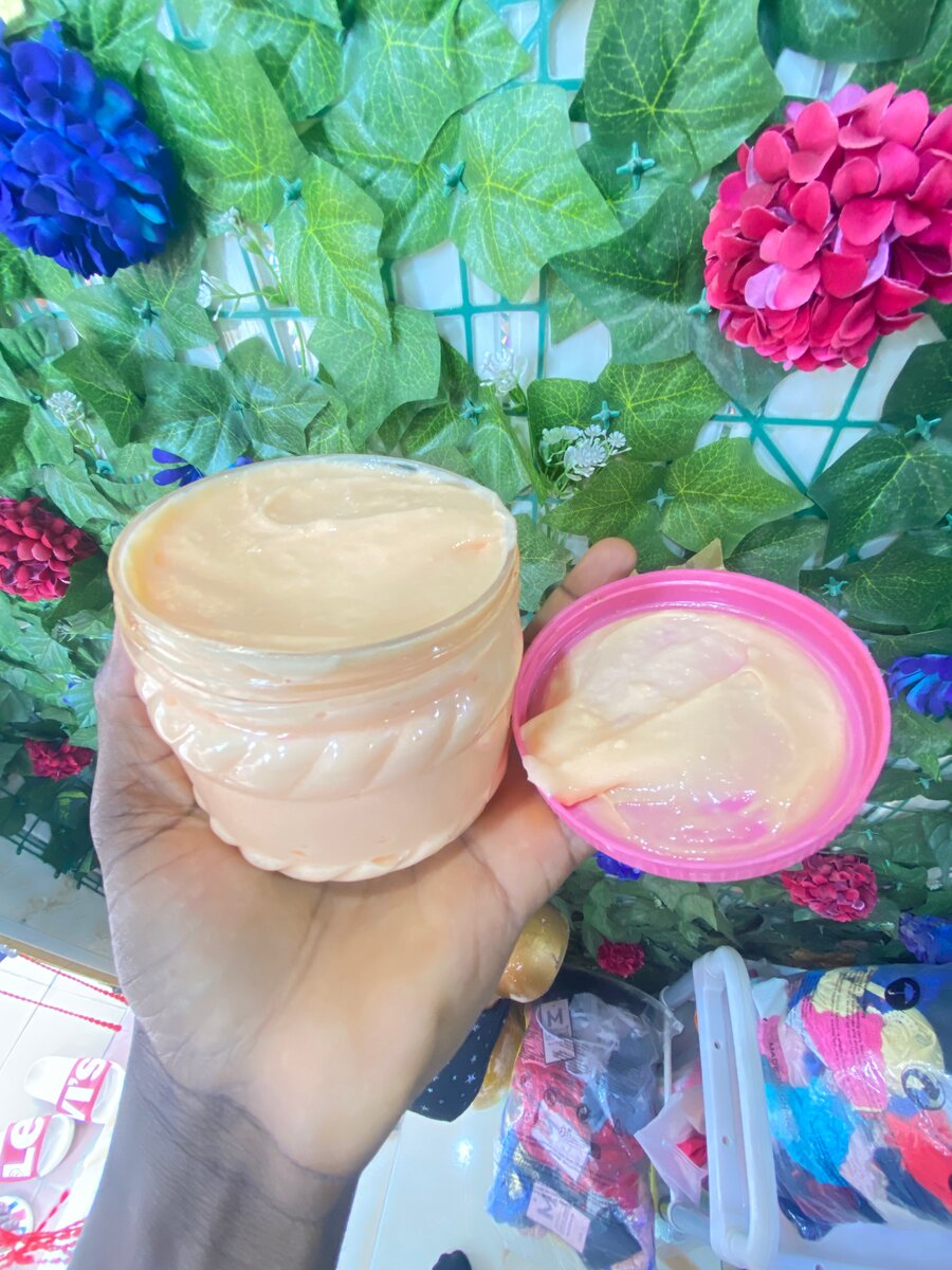 Crème lèvres roses