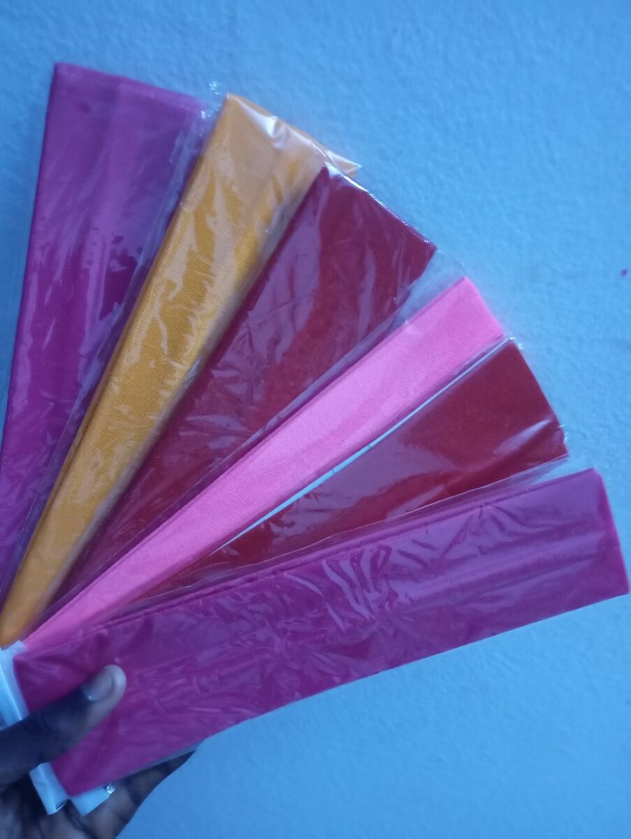 Bandeaux colorés en satin