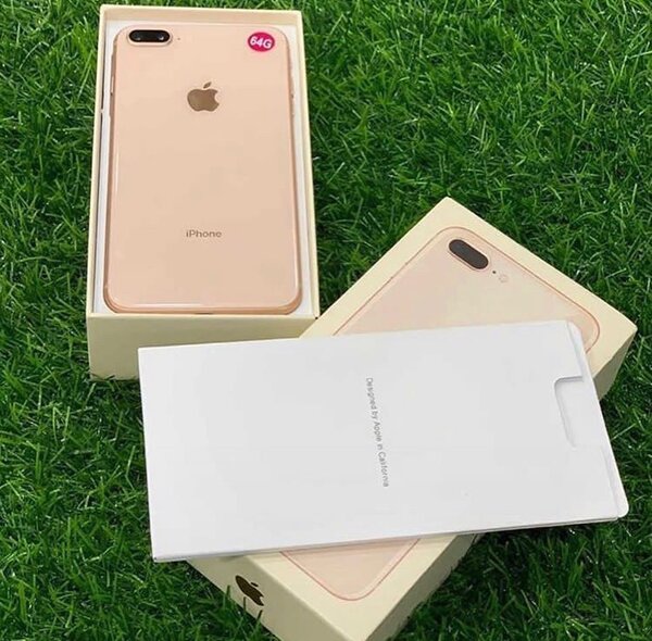 Apple  iPhone 8 Plus 64GB
