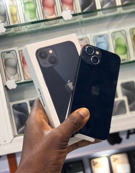 iPhone 13 - Nouveau et Scellé