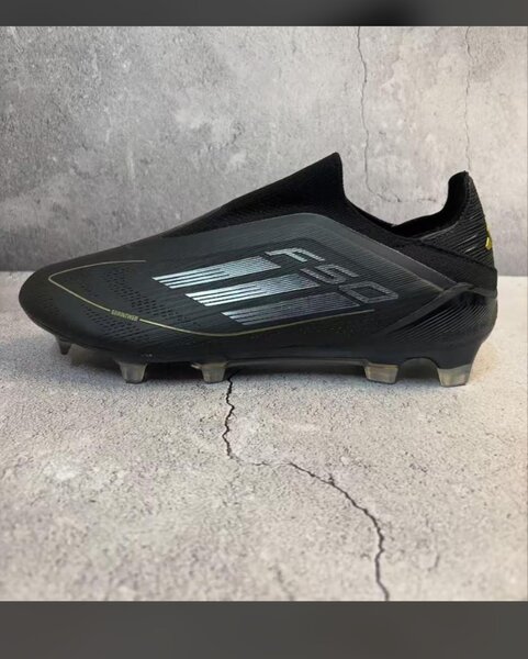 Chaussures de Football F50