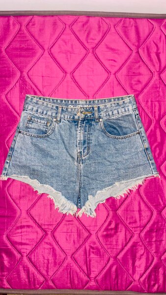 Short en jean vintage déchiré