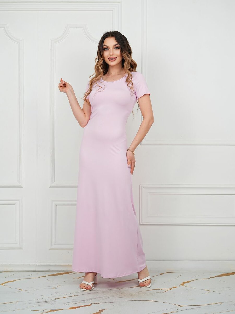 Ослепительное платье создает утонченный и женственный образ