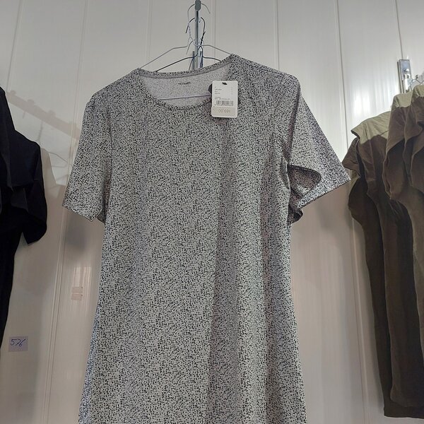 Ladies Tops/T-shirts