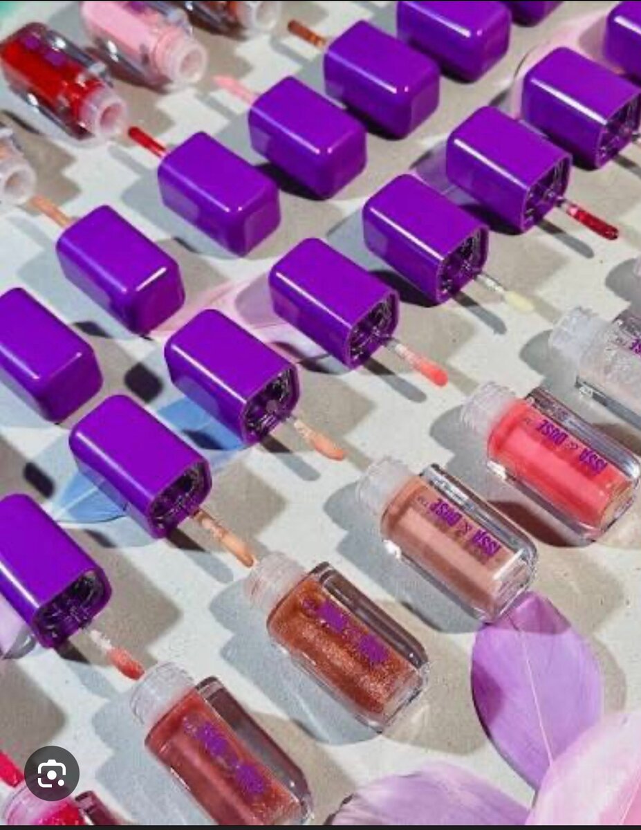 Lip gloss Issa & dose