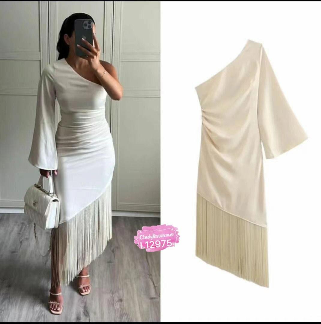 One hand straight dress