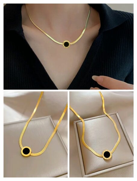 Salve Black Pendant Snake Chain Necklace