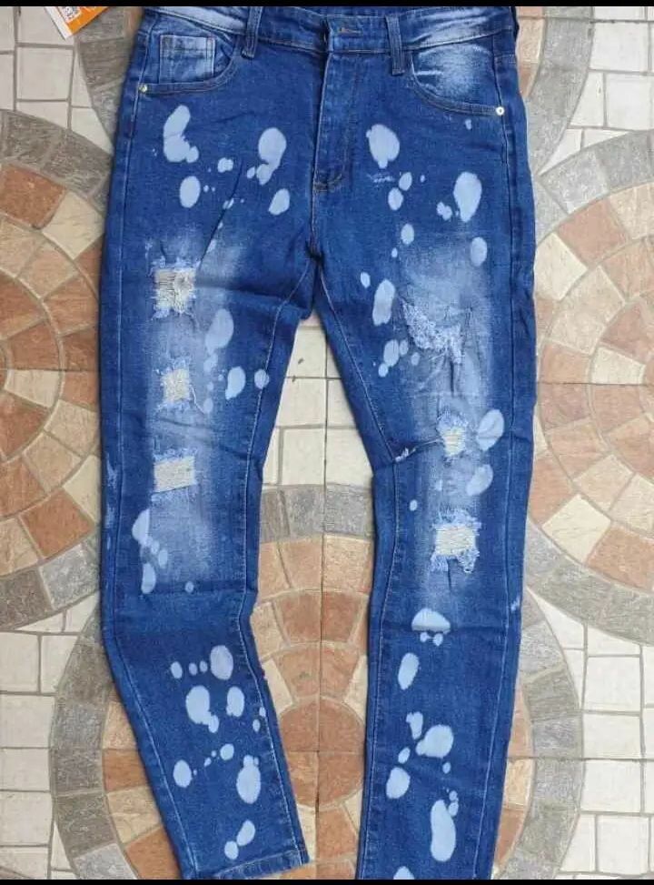 Jeans tendance déchirés
