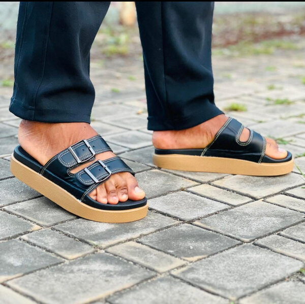 Sandales à boucles unisexes