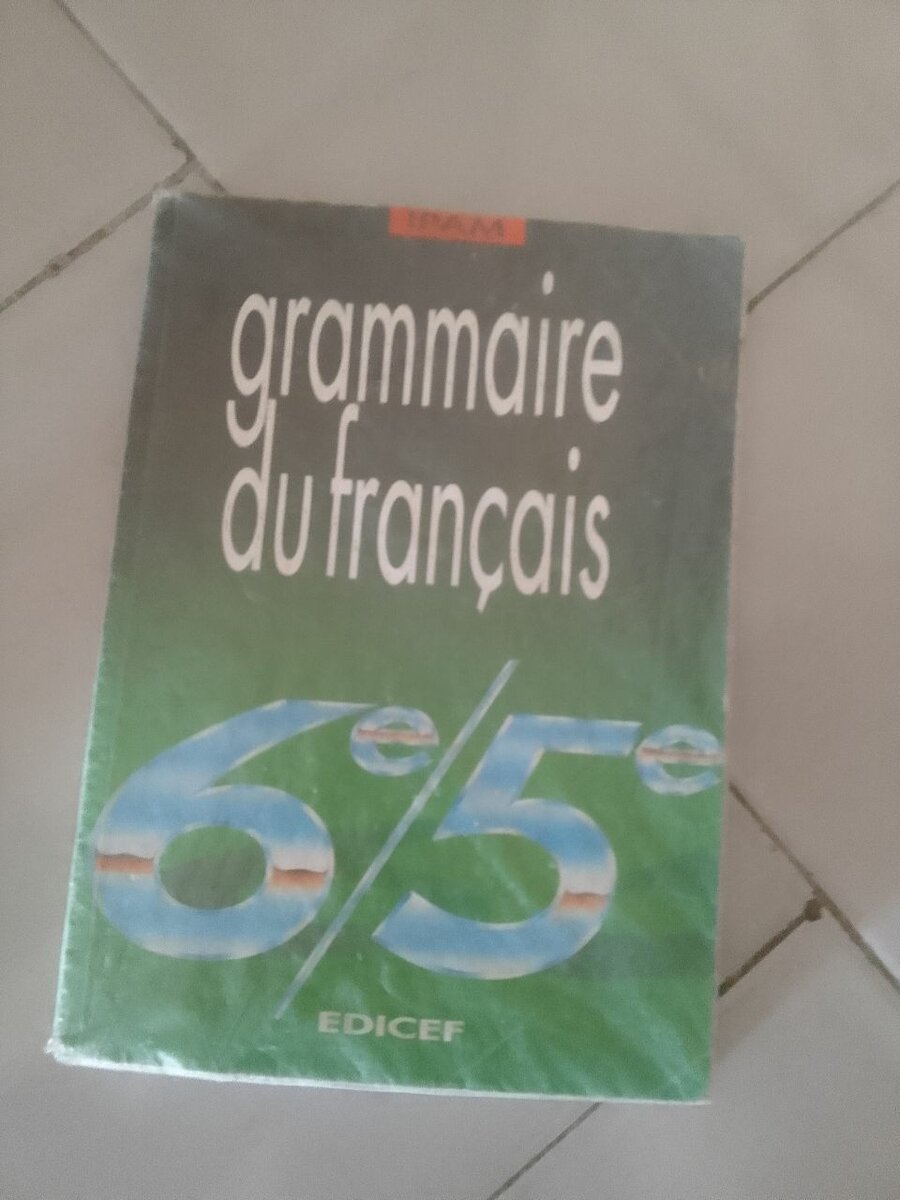 Livre de grammaire française