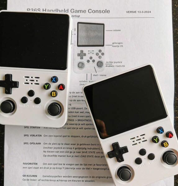 Console Portable B33S Rétro