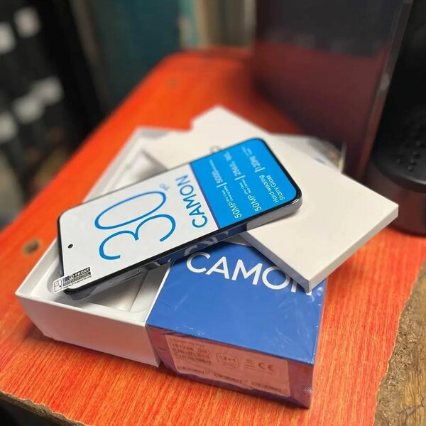 Camon 30