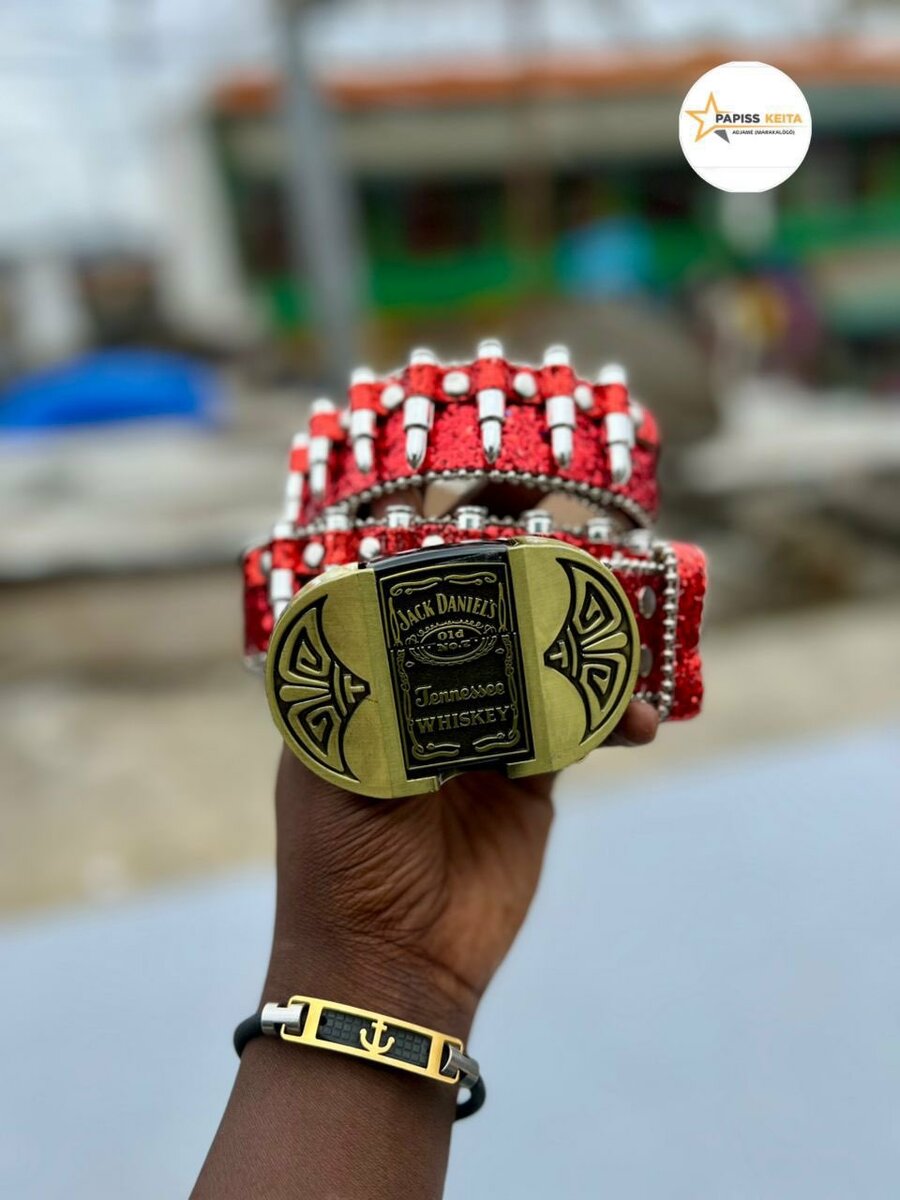 Ceinture mode tête de mort