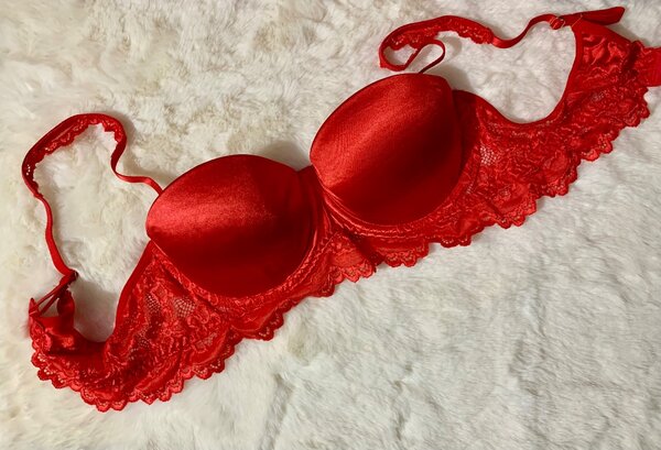 Ensemble lingerie rouge dentelle