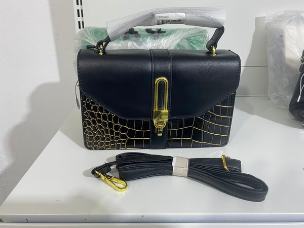 Sac à main cuir élégant