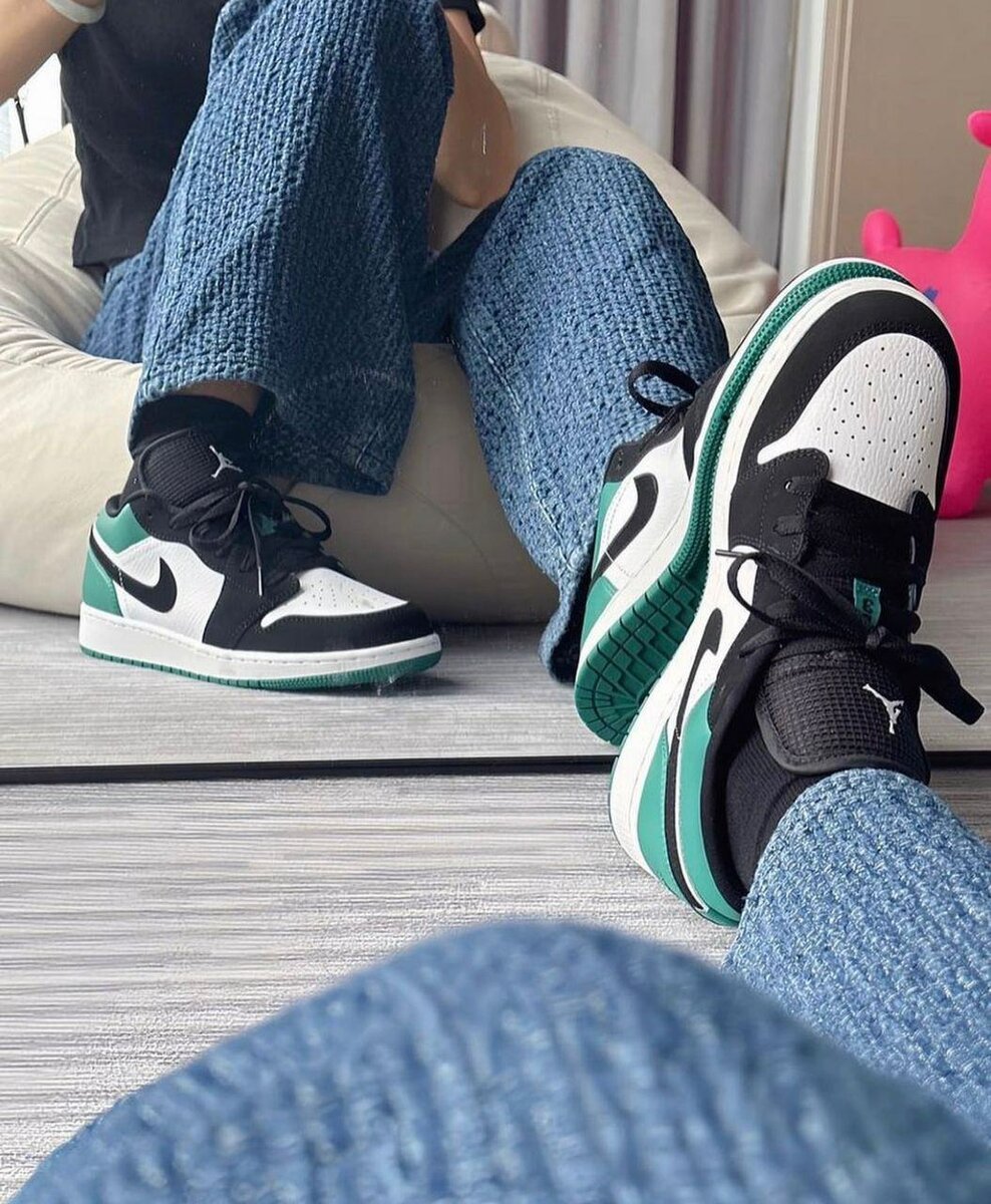 Nike Jordan low dans carton