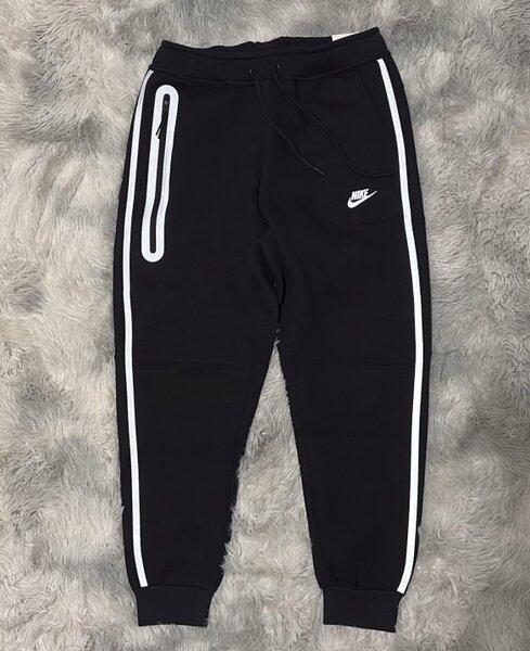 Nike reflective tech fleece