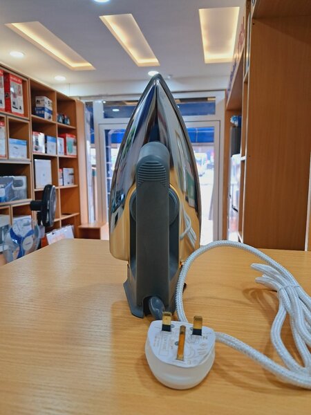 Efficient Philips dry iron