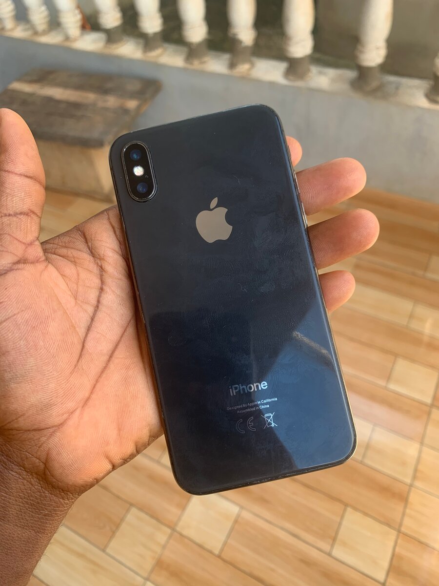 iPhone X Noir 64GB
