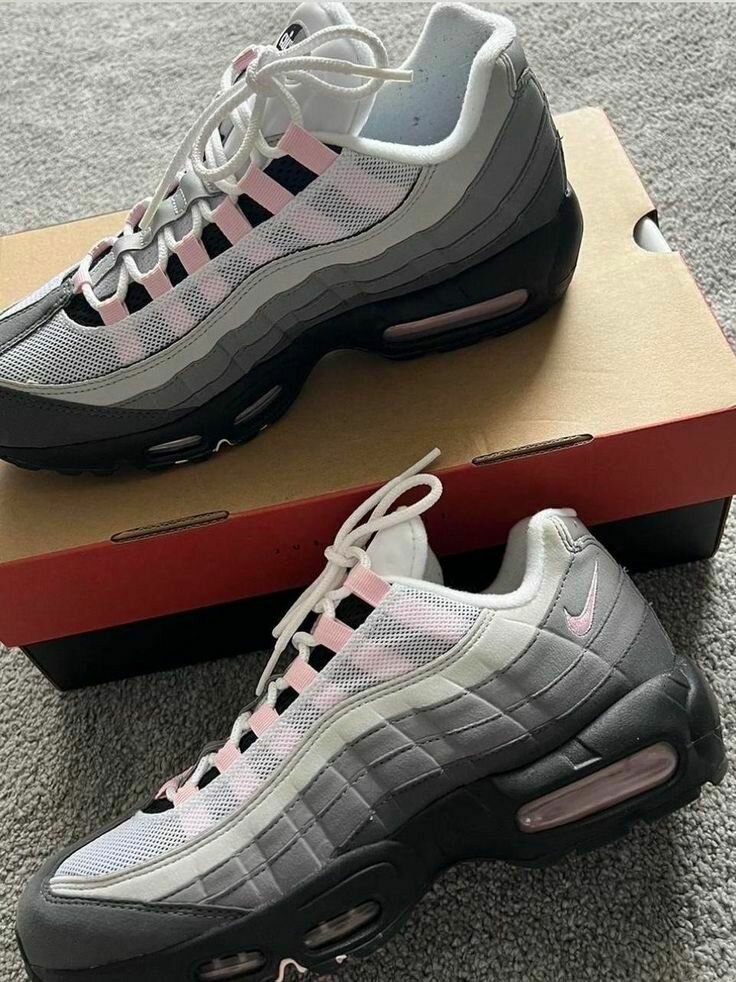 NIKE AIRMAX 95s