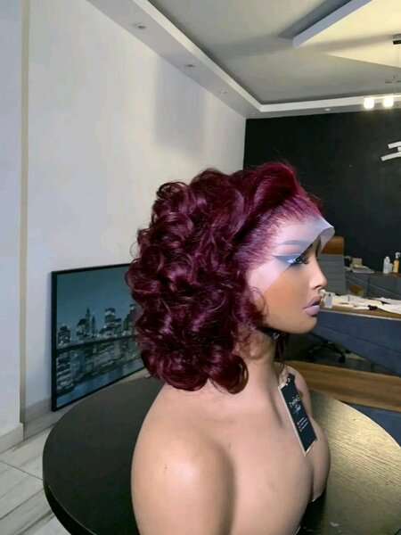 Perruque Bouclée Bordeaux