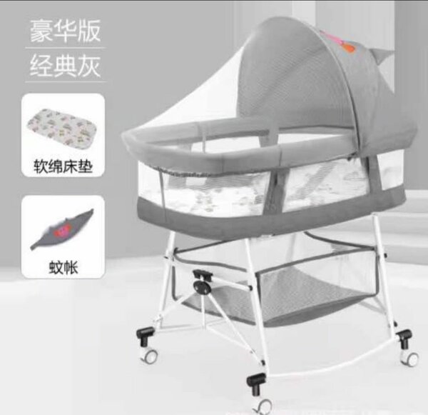 Baby Crib Bassinet with Wheels