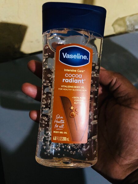 Vaseline radiant oil