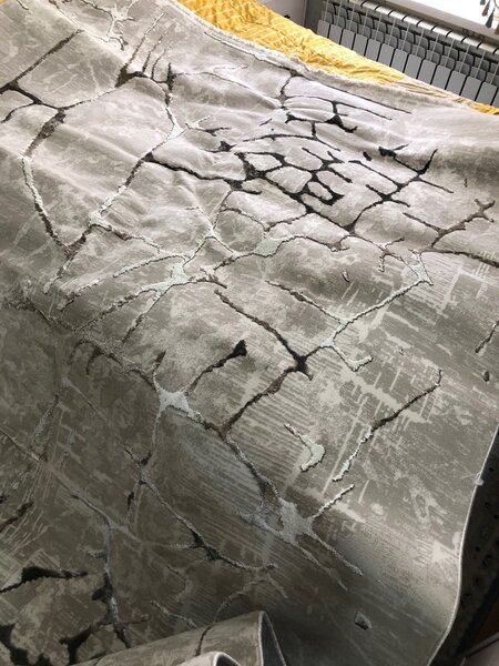 Продается ковер новый не использованный