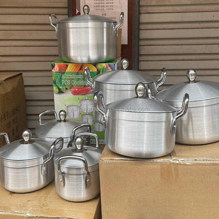 Batterie de cuisine en aluminium 7 pièces