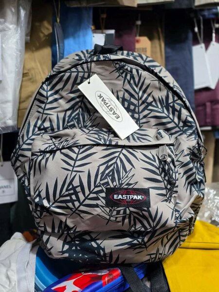 Sac à dos Eastpak motif botanique