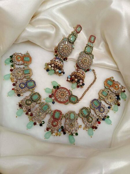 Ladies wedding set Necklace and earrings