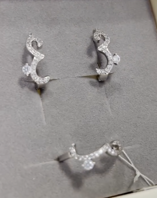 Очень красивый комплект 🌸🌸🌸