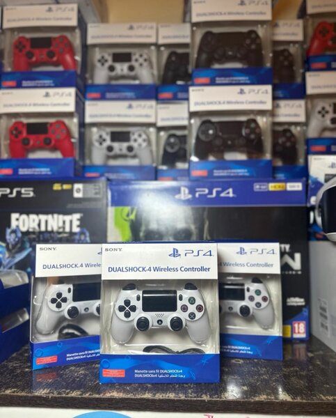 Manette PS4 blanche sans fil