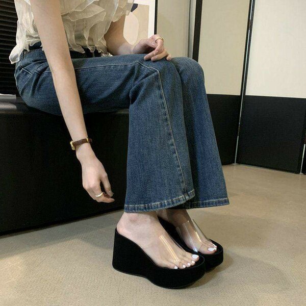 Mules compensées transparentes