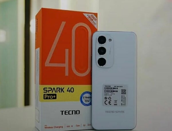 Smartphone Tecno Spark 40 Pro+