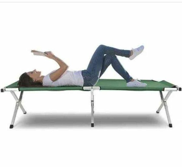 Lit de camping pliable