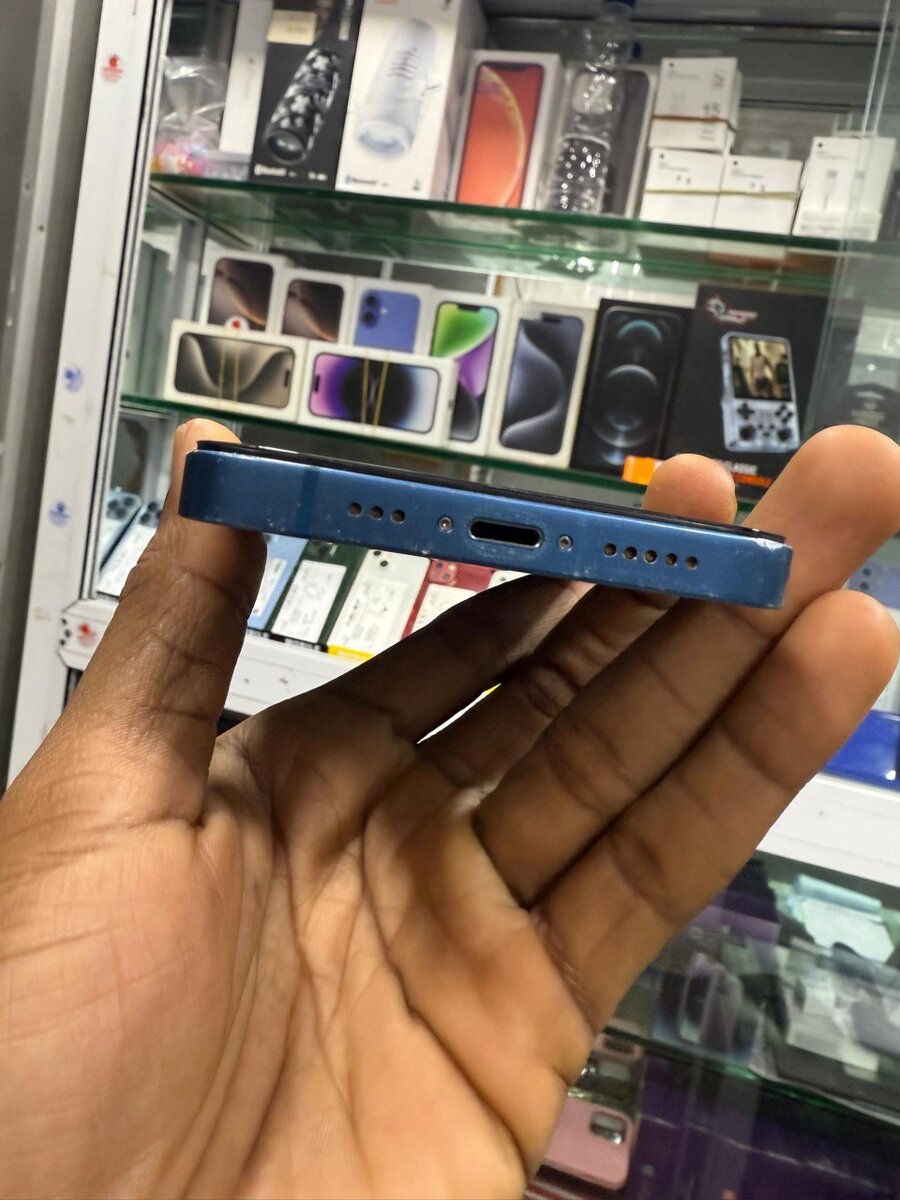 iPhone 13 simple bleu 128Go