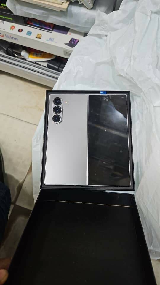 Smartphone pliable Galaxy Z Fold6