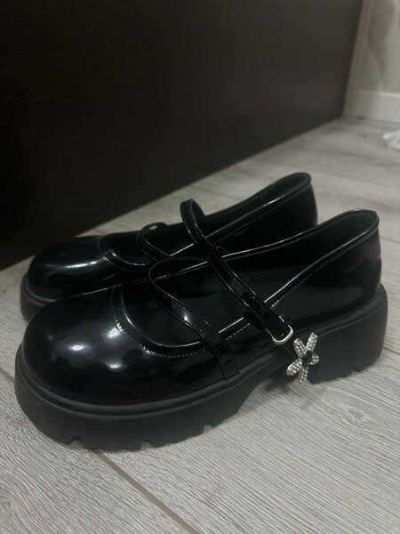 Женские туфли Мэри Джейн