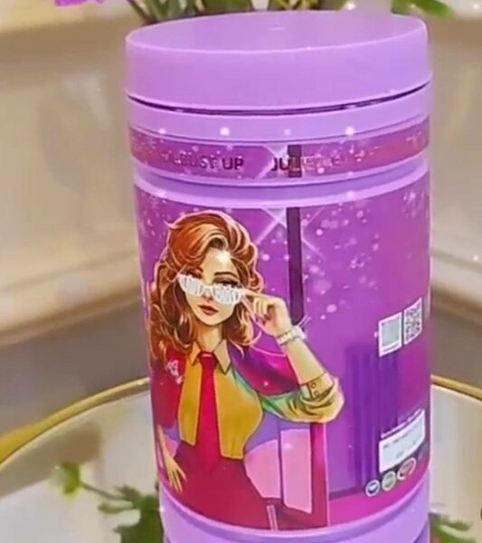 Juliet Eve Mirifica Bust Up