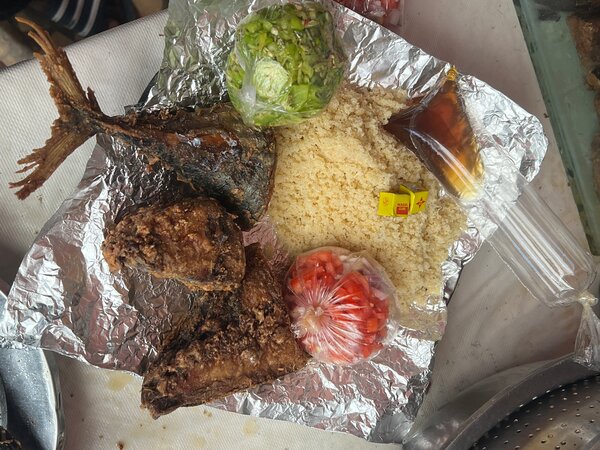 Repas de poisson épicé