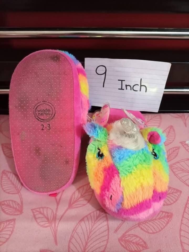 Ladies slippers