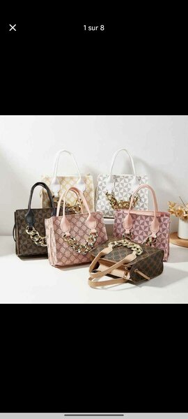 Sac à main en cuir avec chaîne