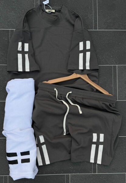 Ensemble de jogging moderne